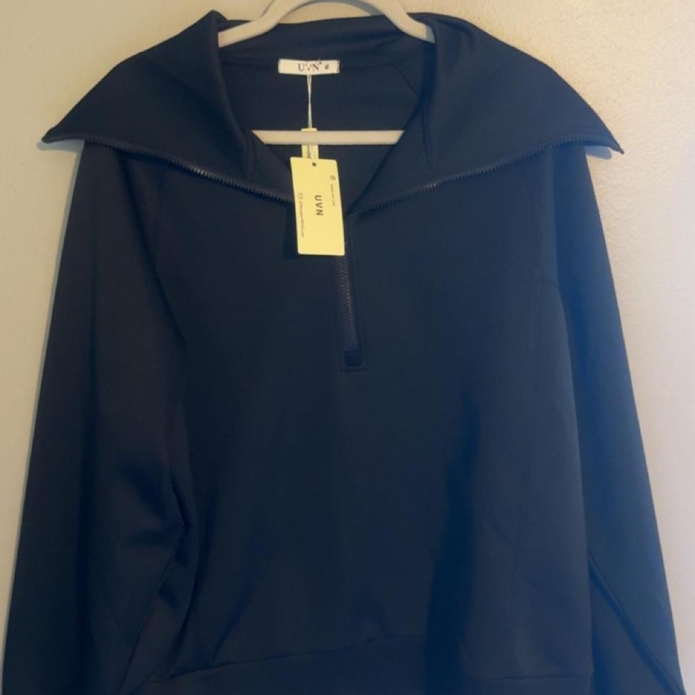 UVN Black Quarter Zip